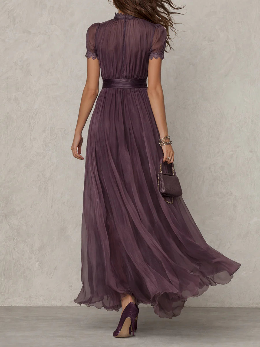 Flavia | Robe Longue Élégante Violet Col Goutte Dentelle